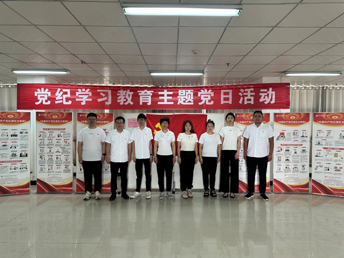 正面合影，少曉皓媛無黨徽_副本.jpg